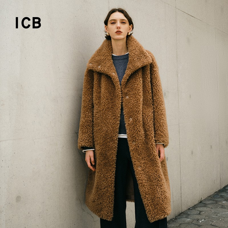 绵羊毛方领皮草外套大衣商场同款