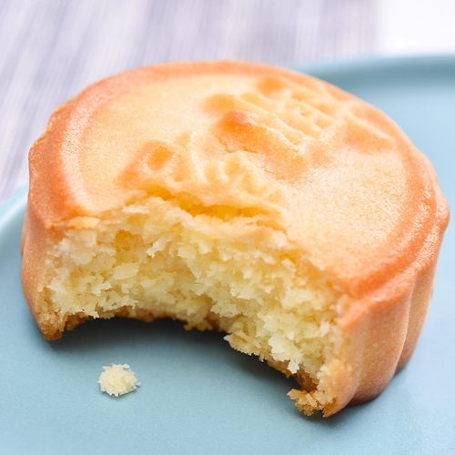 卢师傅奶香酥皮迷你椰蓉小月饼