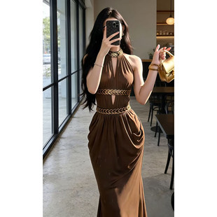 纯欲性感辣妹风包臀裙 收腰显瘦气质长款 珠片无袖 挂脖连衣裙女春季