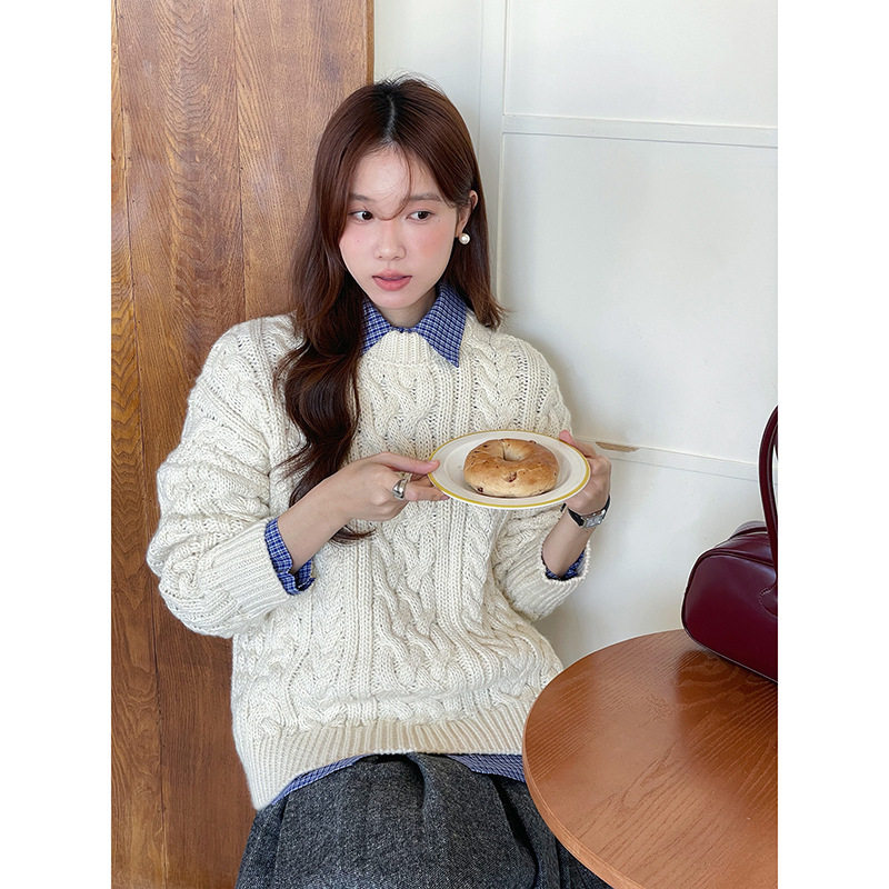 【歌铭】复古通勤麻花粗针圆领套头毛衣女装冬季新款针织衫J992C