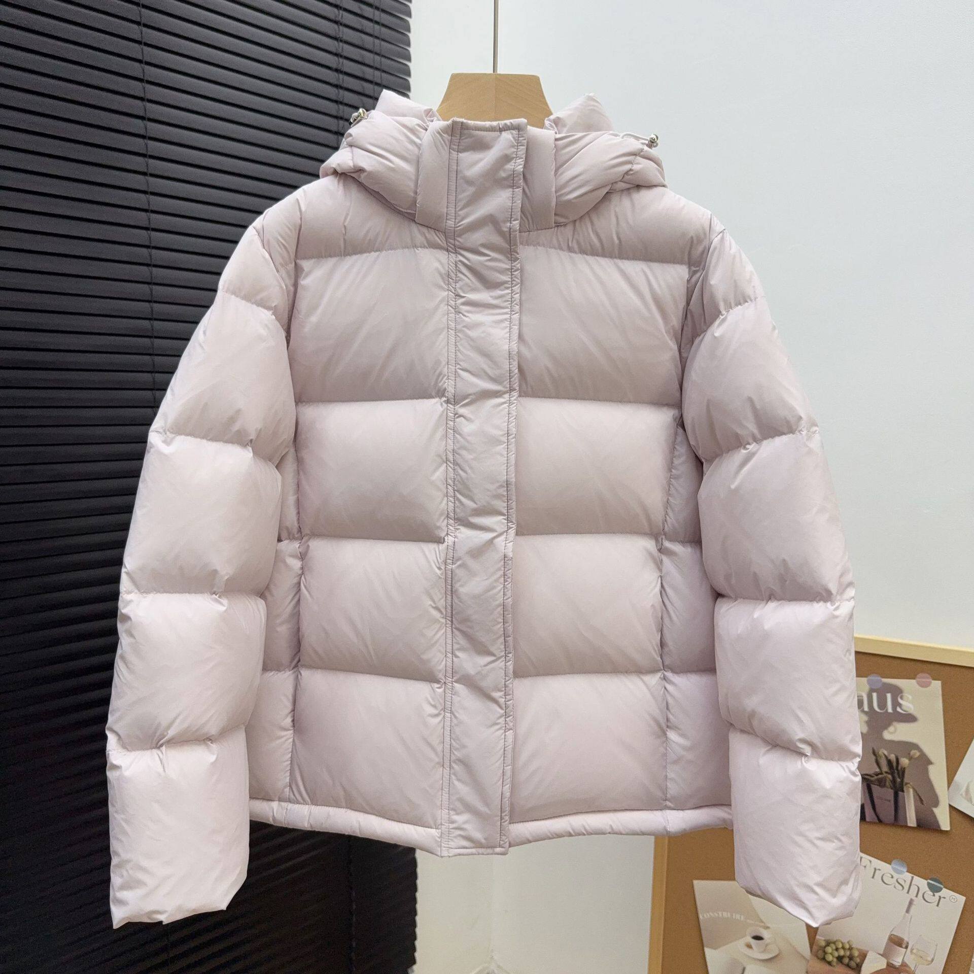 2025新款新国标95白鸭绒羽绒服女士短款帽子可脱卸宽松面包服爆