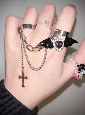 Y2K甜酷辣妹~恶魔十字架戒指小众设计感暗黑风个性亚文化哥特指环