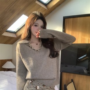 女V领纯色简约宽松毛衣女 套装 亮片显瘦半裙两件套 轻熟时尚 法式