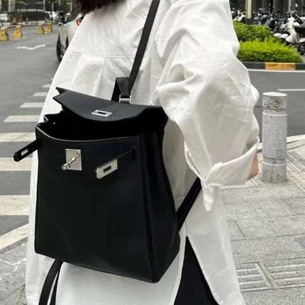 新款2025潮休闲皮凯莉百搭o头层牛皮TCad高级感通勤背包双肩包小