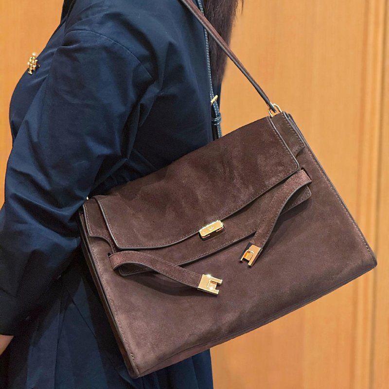 包磨砂单肩斜挎包大容量凯利曼哈顿2025新款头层潮美拉德通勤牛皮