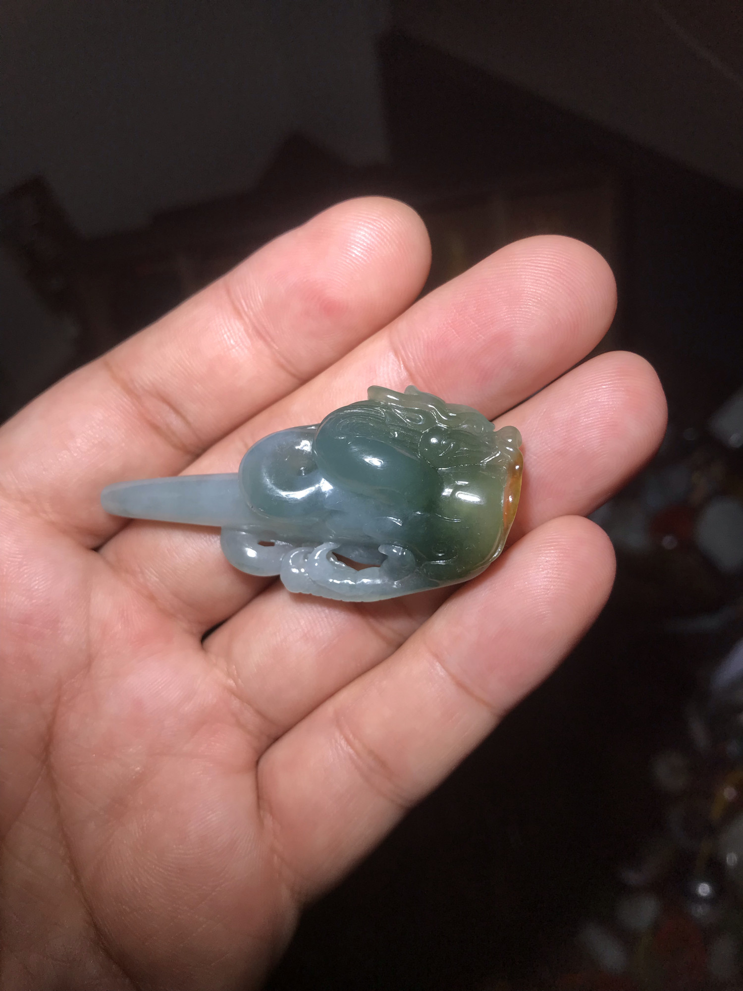 缅甸翡翠A货 特色三彩盘龙 玉烟嘴