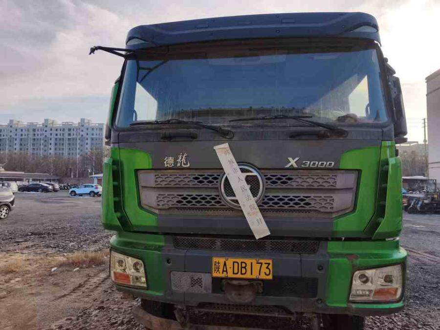 5月8日渭南市变卖陕汽牌德龙X3000卡车（陕ADB173）网络拍卖公告