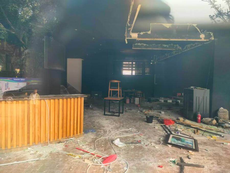 5月15日德宏傣族景颇族自治州林xx名下台球桌椅及娱乐场设备设施网络拍卖公告