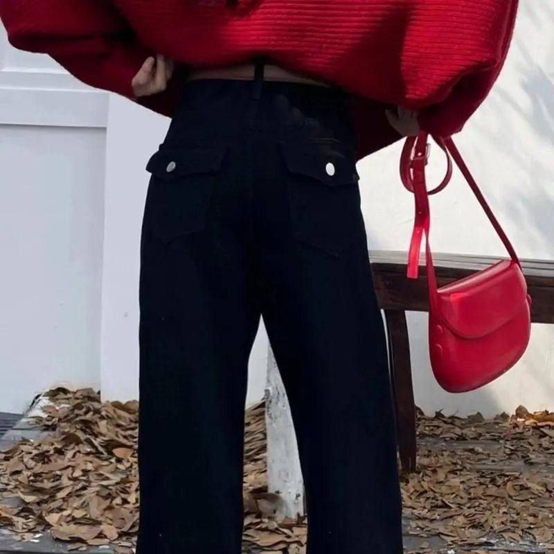 设计感盖袋黑色直筒裤加绒牛仔裤女秋冬季加厚高腰显瘦宽松小黑裤