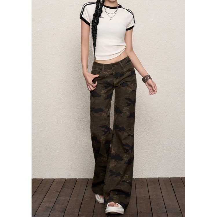 迷彩微喇叭牛仔裤女秋冬季低腰裤