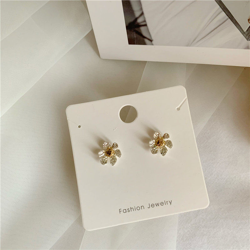 新品s925银针菊花耳钉耳饰青岛饰品镀金合金耳环小巧学生百搭耳坠
