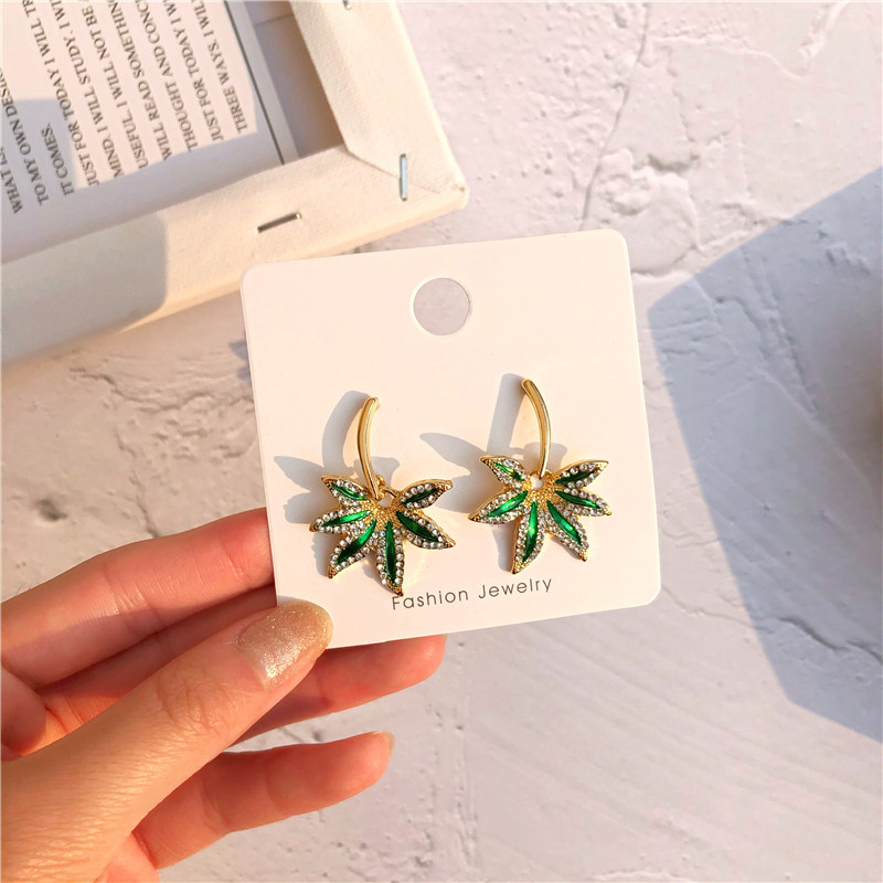 绿色枫叶s925银针耳钉个性水钻轻奢耳饰品日韩网红同款耳环女耳坠