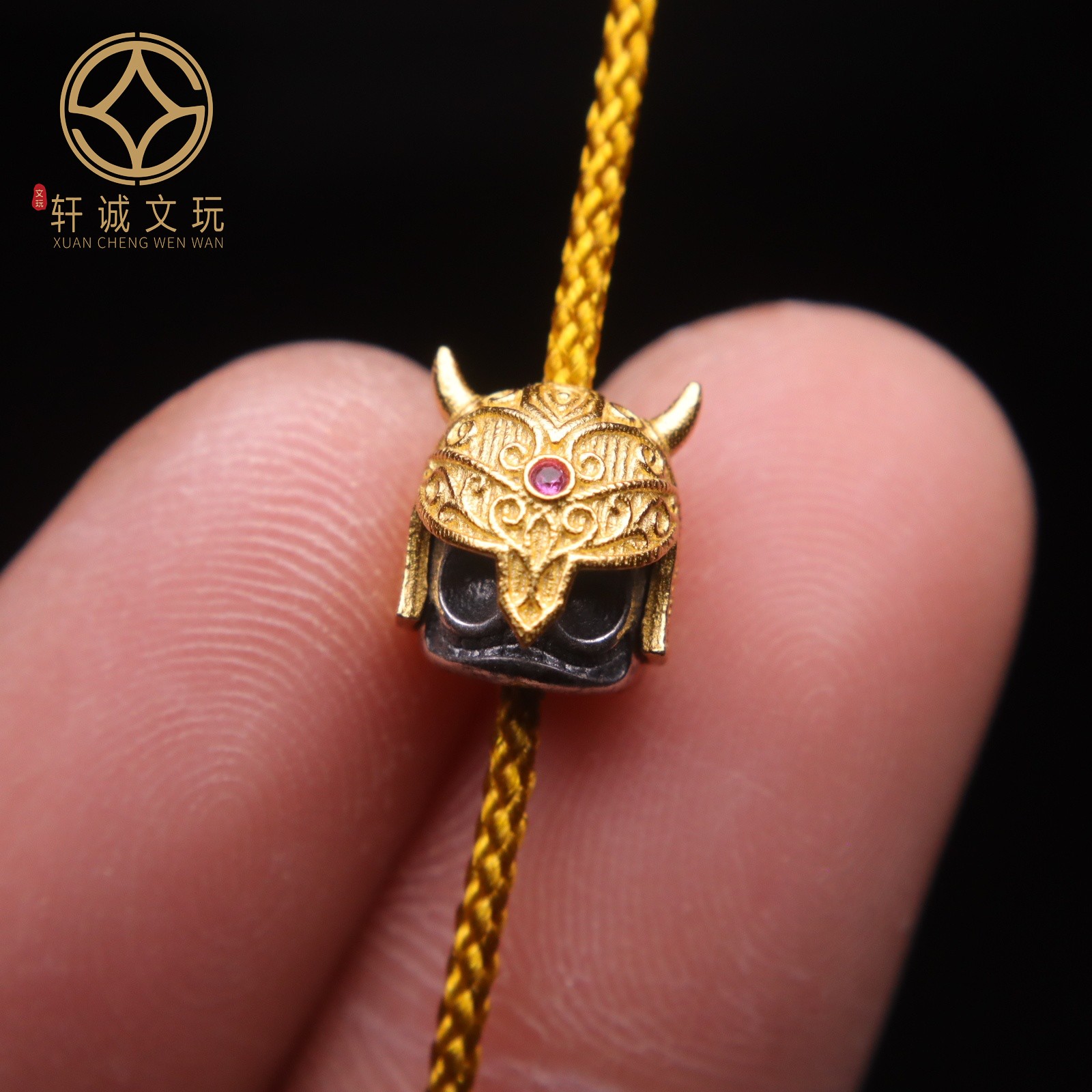 原创925银镀金镶嵌骷髅恶灵皇冠尸陀林主纯银手串手持108diy配饰