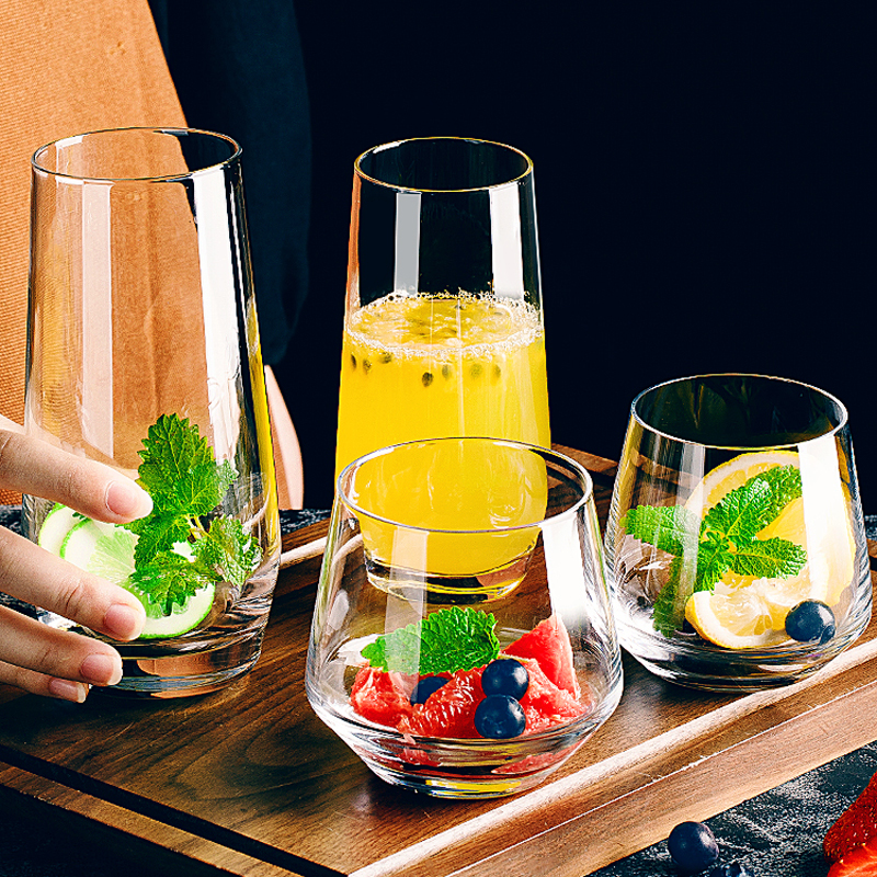 玻璃杯子果汁牛奶饮料冷水客厅
