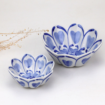 日式陶瓷碗碟釉下彩花型碗手绘小菜碟创意沙拉碗水果碗特色餐饮具