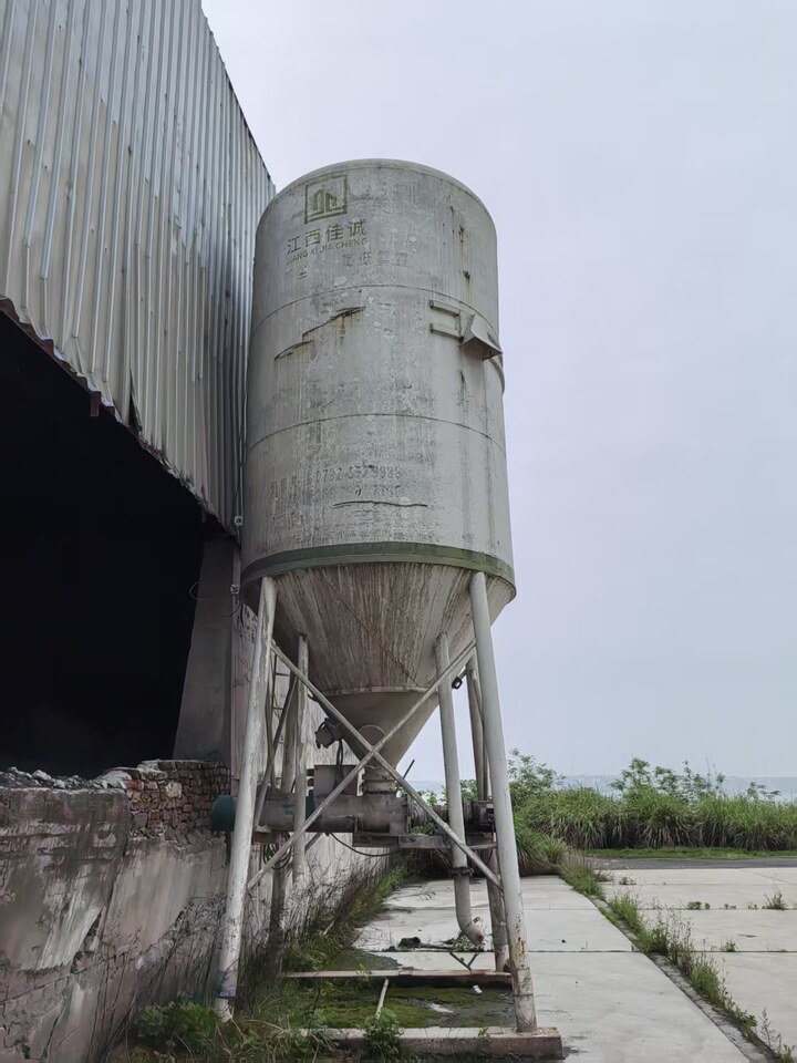 5月16日九江市建材公司水泥贮存罐小罐网络拍卖公告