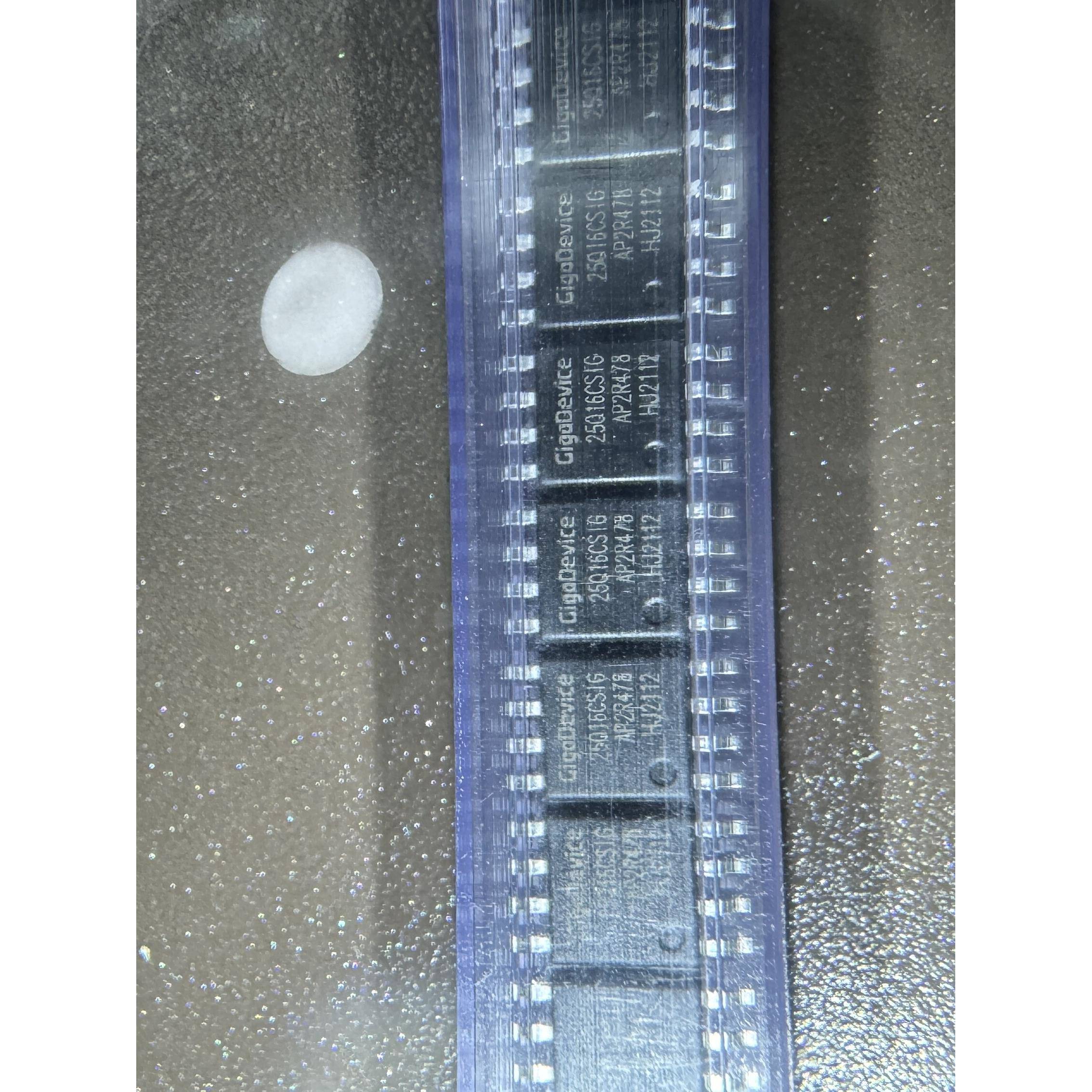 全新GD25Q16CSIGR贴片安装: SPI-Quad I/O 2MB 20mA 120MHZ SOP8