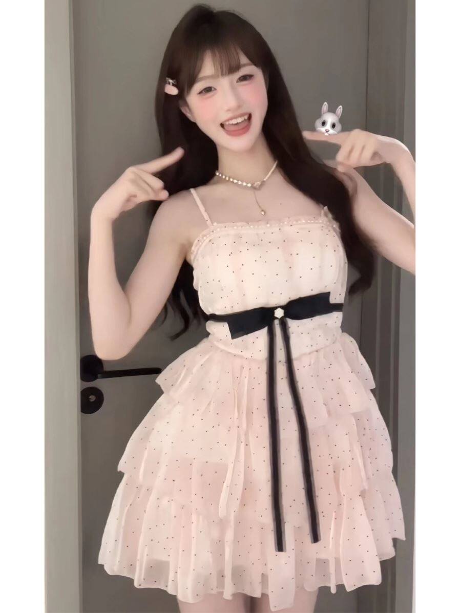 法式甜美波点吊带连衣裙女夏季蝴蝶结抹胸公主蛋糕裙收腰蓬蓬裙子