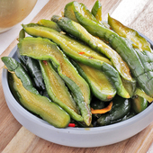 东北正宗手工酸甜黄瓜腌黄瓜咸菜酱黄瓜香脆延边朝鲜族酱菜下饭菜