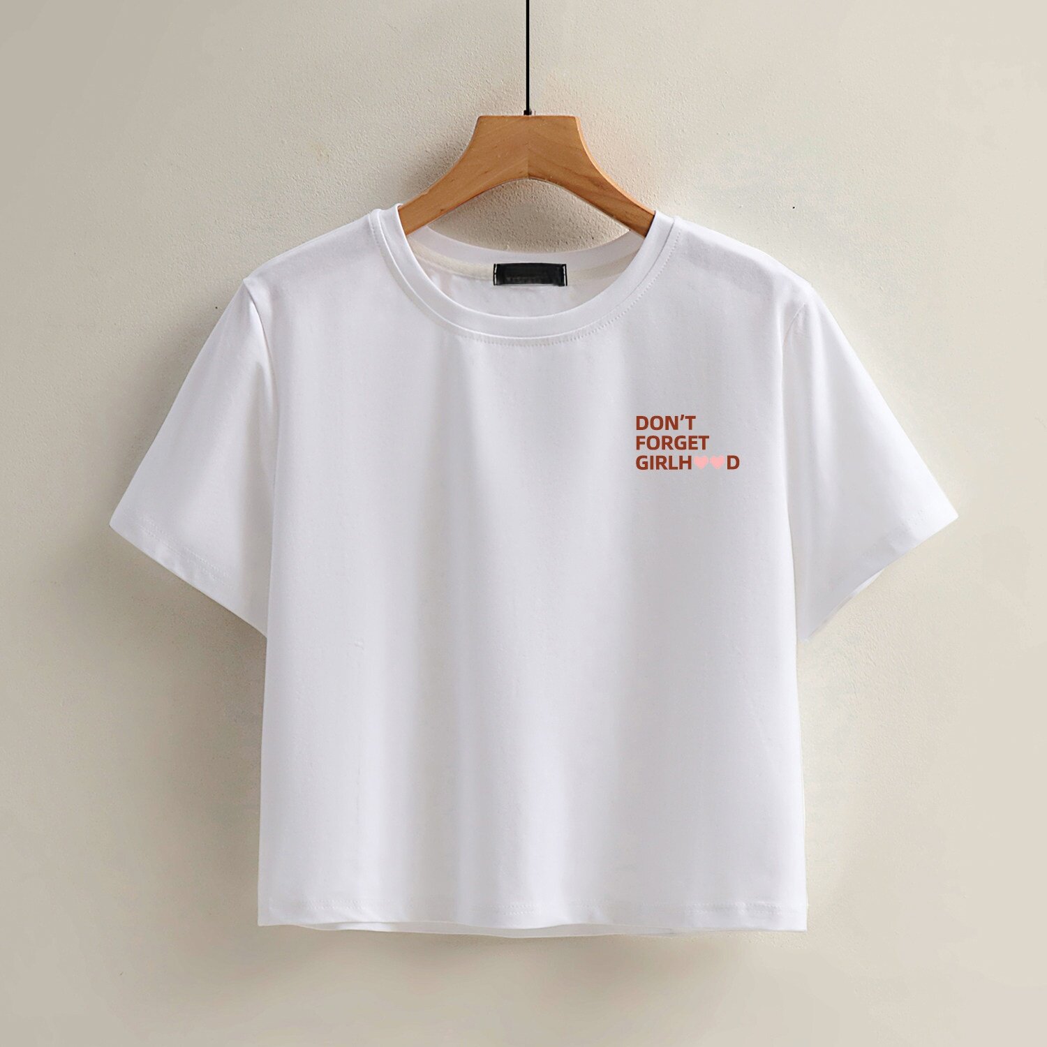 女童字母t恤2026新款白色高腰短款圆领短袖夏季中大童正肩上衣