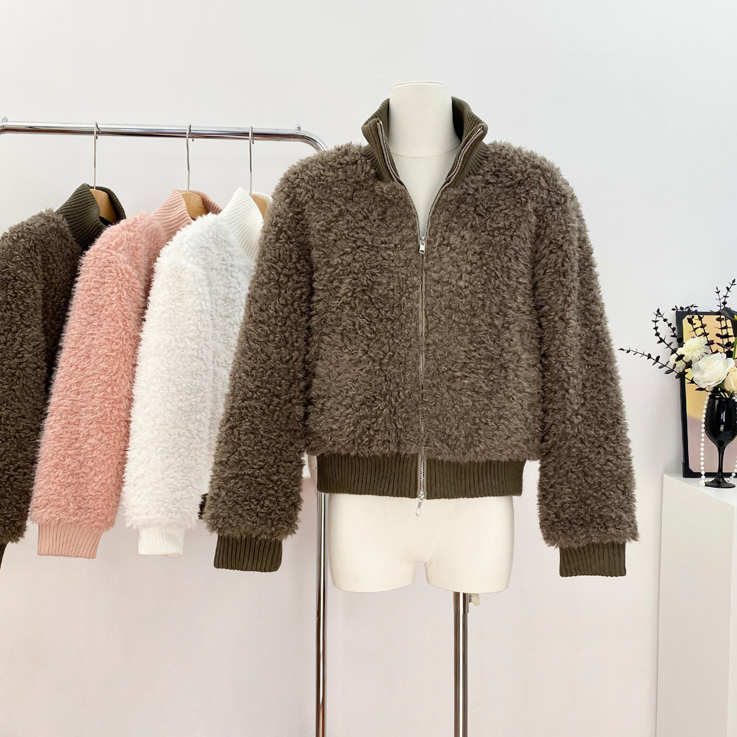 板栗可可Bankelili'绒绒奶芙'羊羔毛拼接针织罗纹宽松外套女冬季