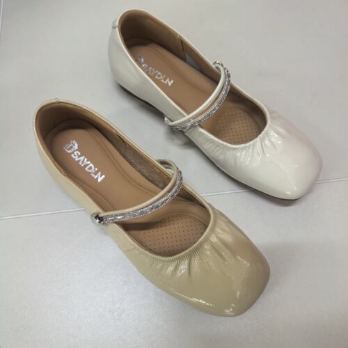 德赛帝伦2026新款女士休闲皮鞋全皮面方头女鞋真皮正品软底轻便