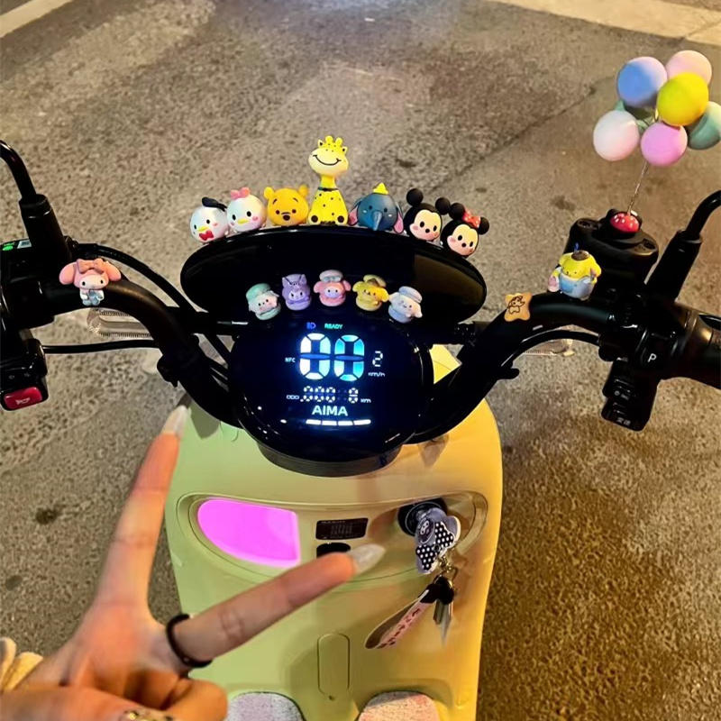 卡通可爱电动车玩偶公仔装饰