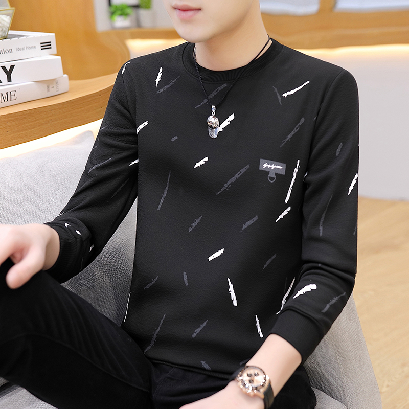 Men's long sleeve T-shirt in spring and autumn is fashionable and handsome, and it can be worn inside the autumn clothes. Men's bottom sweater with fashionable brand
