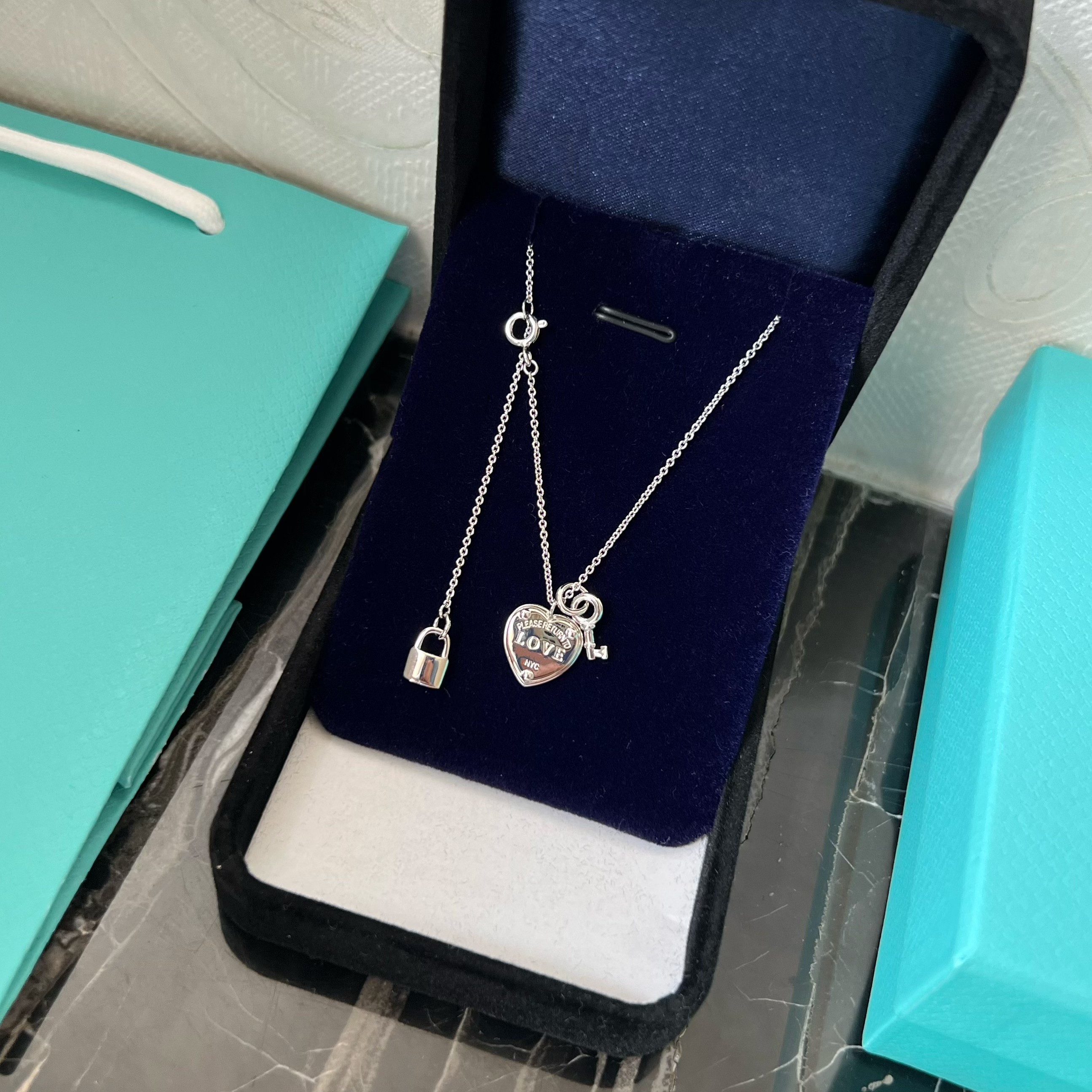 钥匙项链女高级设计感小众礼物s925纯银轻奢首饰爱心锁吊坠锁骨链