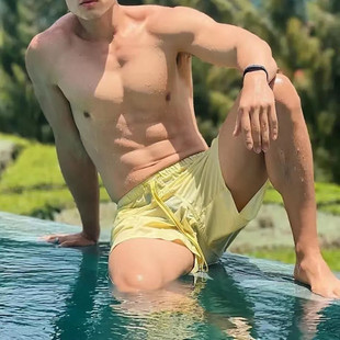 速干透气粉色性感可下水三分裤 运动休闲短裤 潮 大码 男生纯色沙滩裤