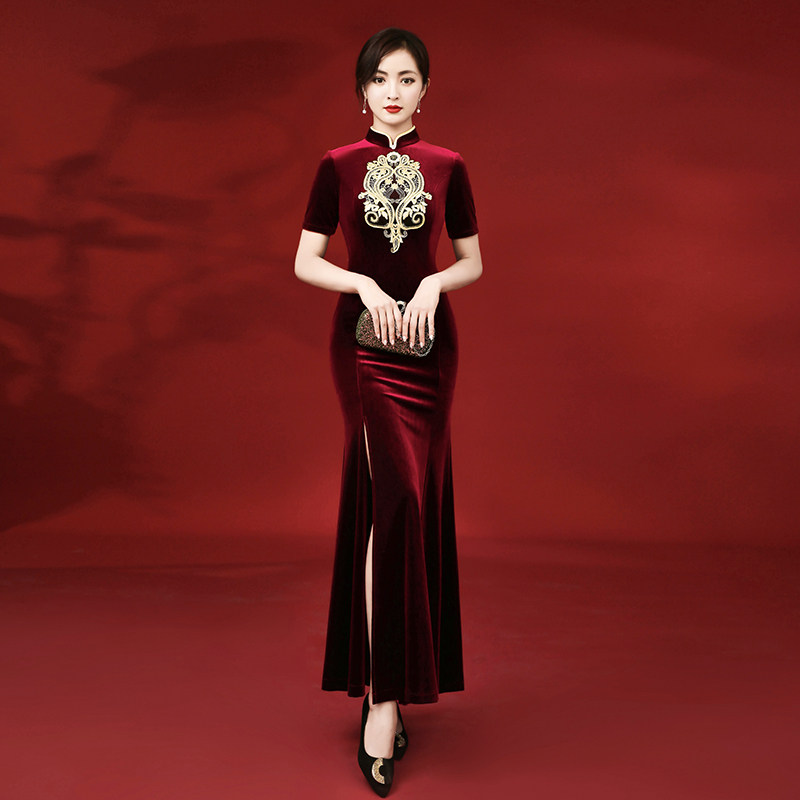 旗袍改良版连衣裙2020秋季新款丝绒形体宴会敬酒服主持人晚礼服女