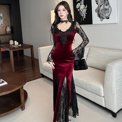 修身显瘦气质性感开叉蕾丝连衣裙