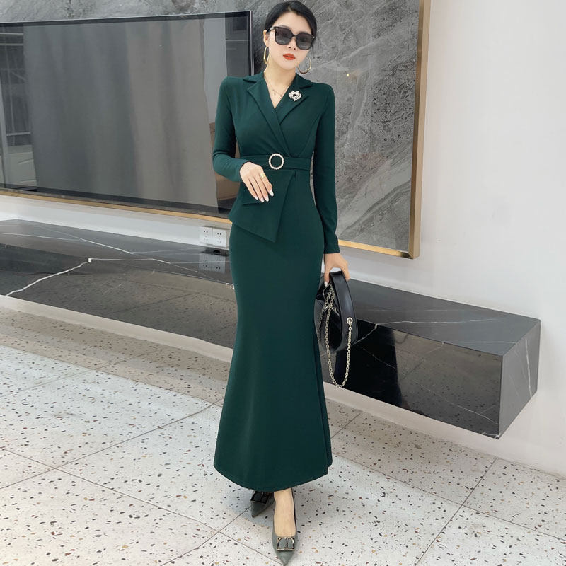 假两件气质长袖连衣裙收腰西装领鱼尾包臀裙高腰修身显瘦秋冬新款