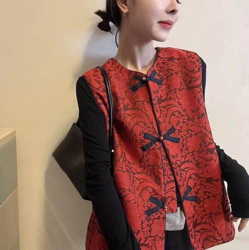 新中式国风蝴蝶结盘扣提花马甲女25冬季复古圆领坎肩外套背心上衣