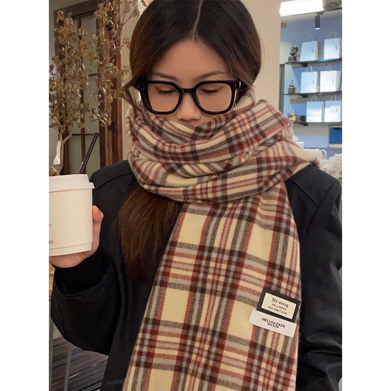 很舒服的仿羊绒格纹围巾