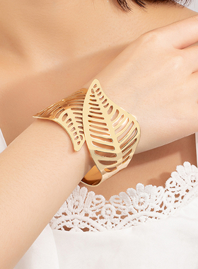 欧美新款夸张树叶手镯时尚简约个性百搭街拍走秀手链