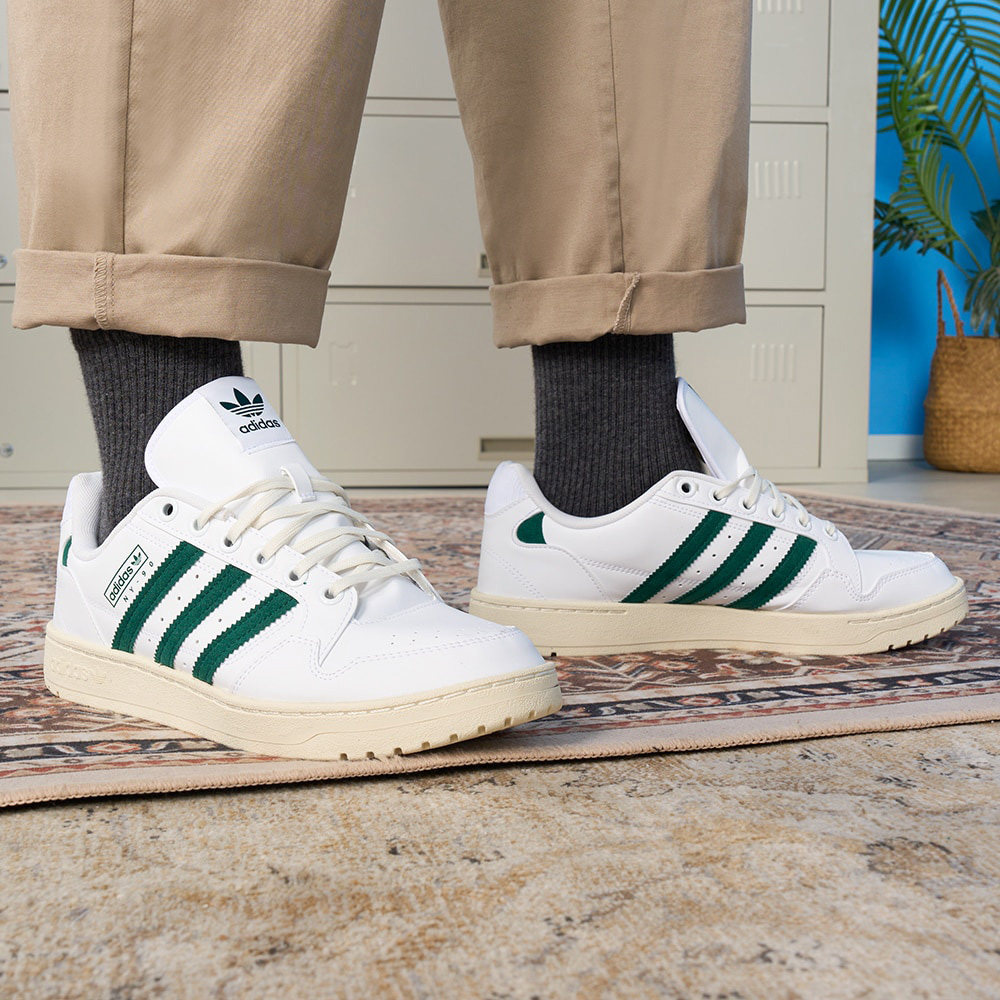 正品Adidas阿迪达斯三叶草板鞋