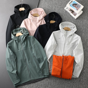 高端户外品牌刺绣软壳衣台州三门男女连帽冲锋防风防泼水透气外套