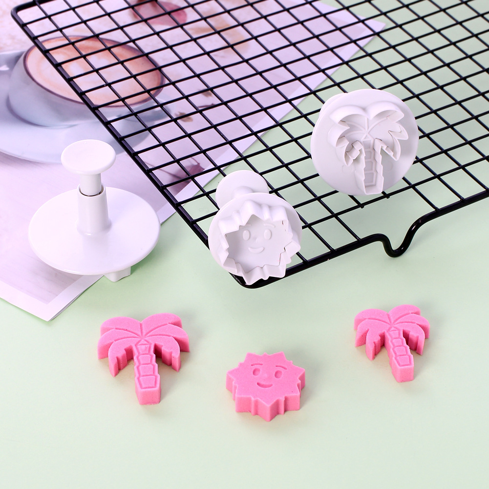 三维立体曲奇饼干模具diy按压式可爱卡通雪花爱心家用烘焙工具