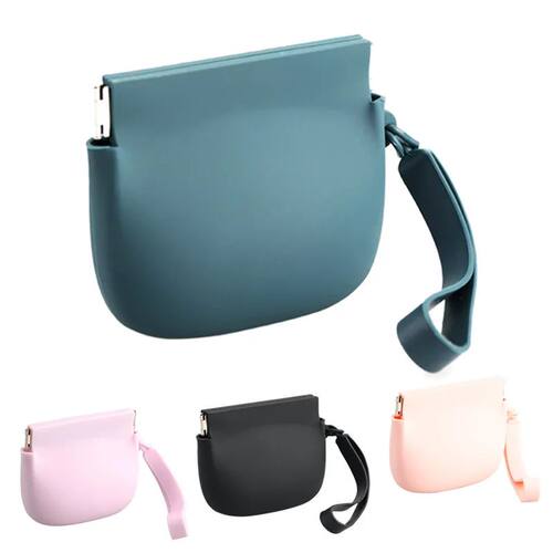Soft Silicone Dog Treat Pouch, Auto-Closure Leakproof Pet Tr