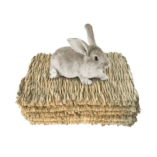 Natural grass woven rabbit grass mat suitable for small anim