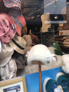 小羊咩咩毛茸茸帽子卷毛羊羊帽冬日保暖帽反季节清仓团