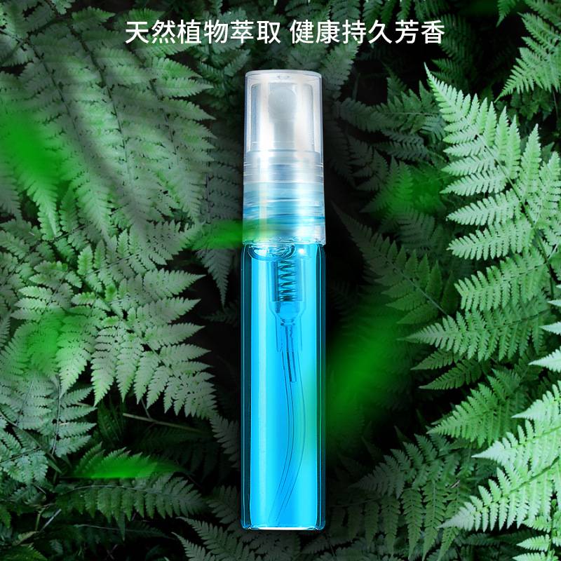 通用汽车香水车载香薰车用创意香味持久空调装饰净化出风口香薰