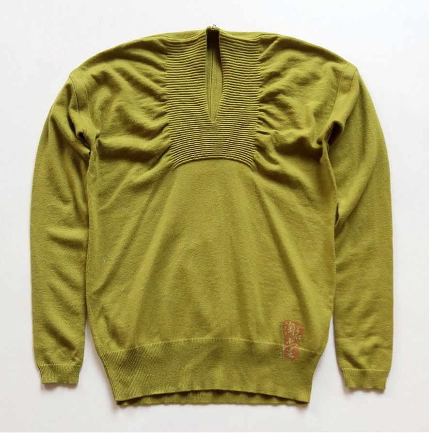 亏清AVA立体裁剪皱褶羊绒衫