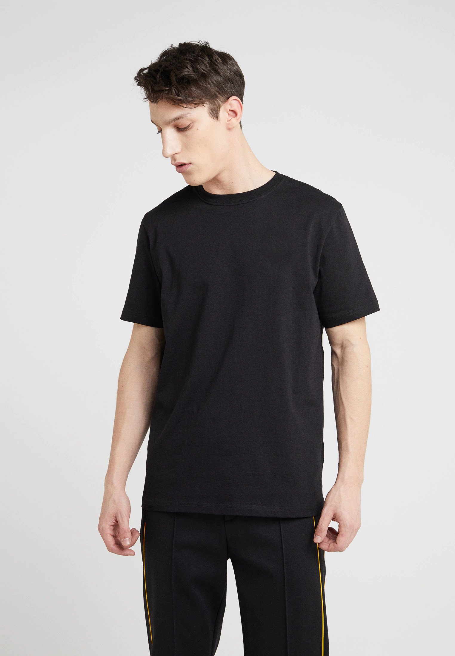 英伦ps时尚 夏季新款 98美金 超好穿  帅气纯色圆领t恤s754