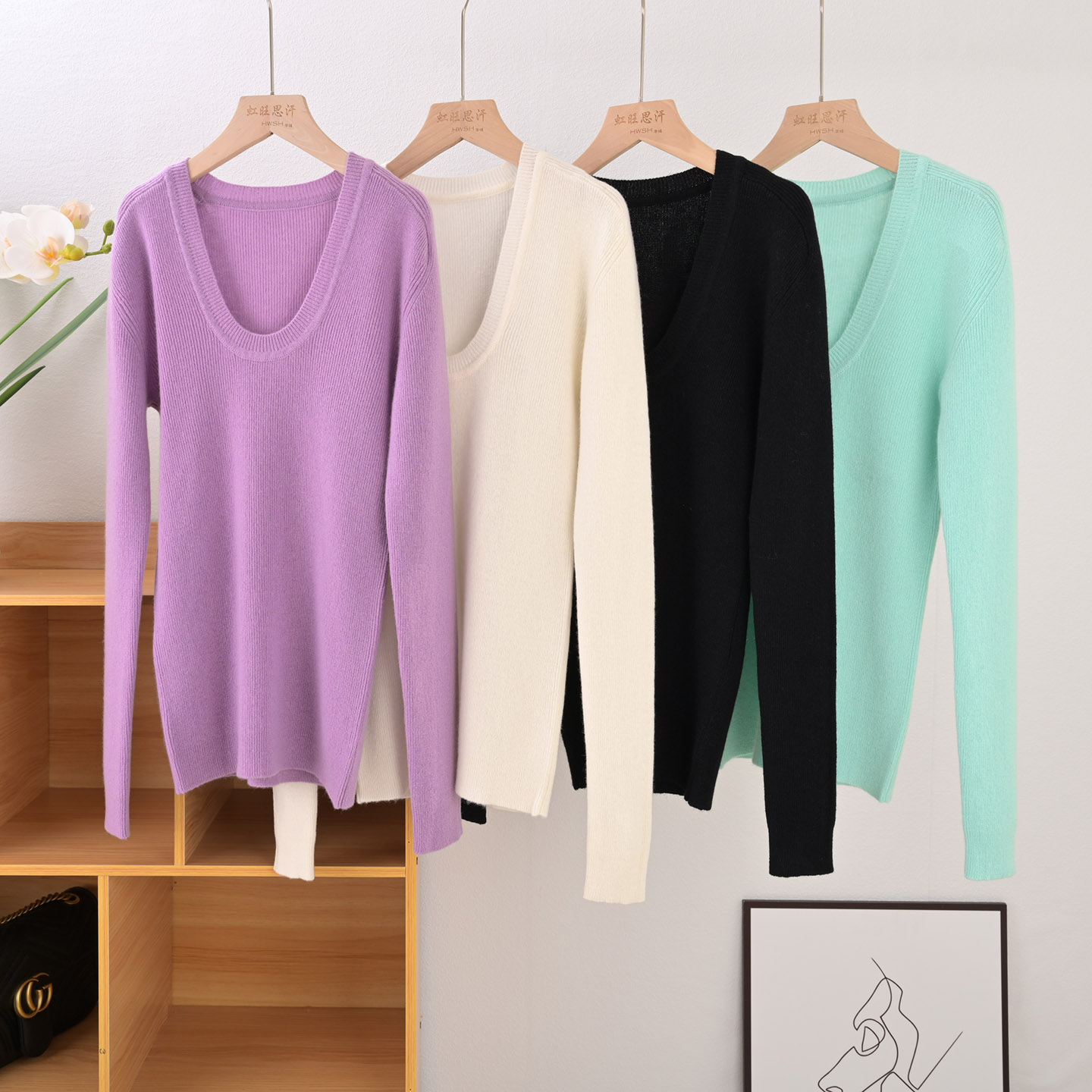 虹旺思汗女弹力抽条羊绒打底衫