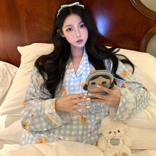 蓝格子黄油小熊睡衣女春秋季2025新款卡通长袖大码学生家居服套装