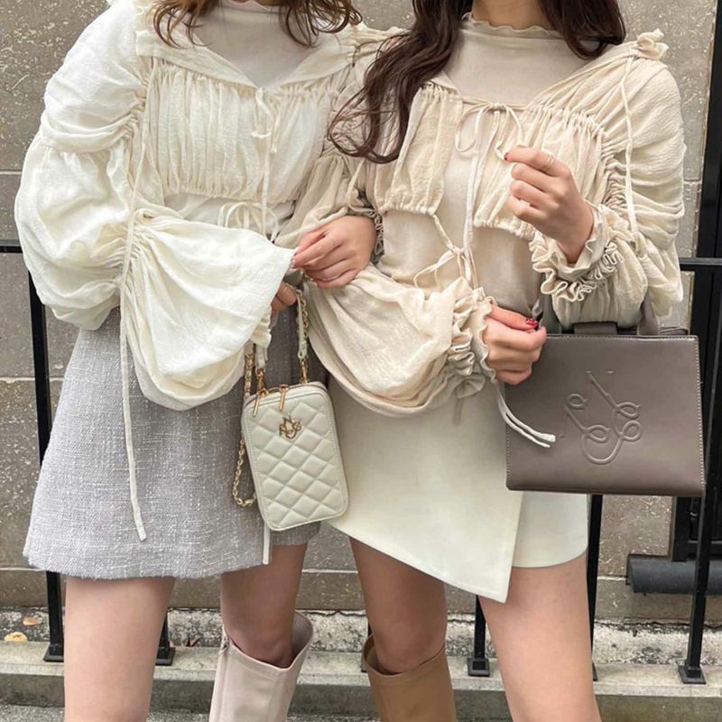 少女透纱质感自然褶皱抽绳 小木耳边立领打底衫衬衫两件套