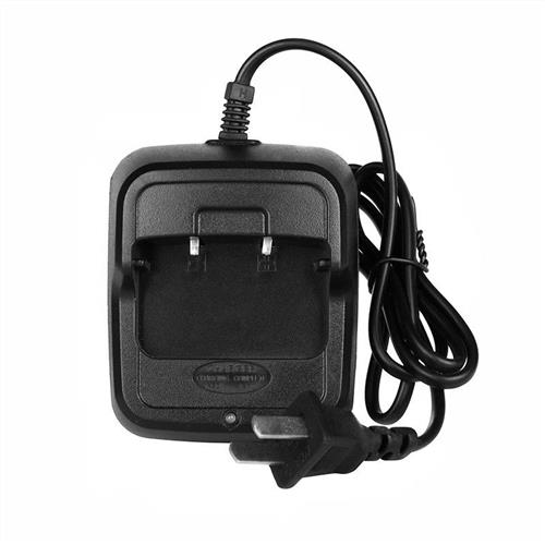 宝锋BF230/D55/T50隆威F38/F39摩托罗拉GP3288对讲机充电器