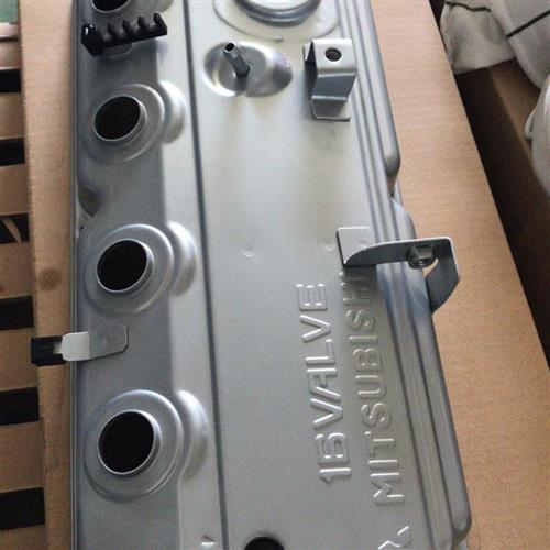 全顺4G64汽油气门室盖  汽油车气门室盖